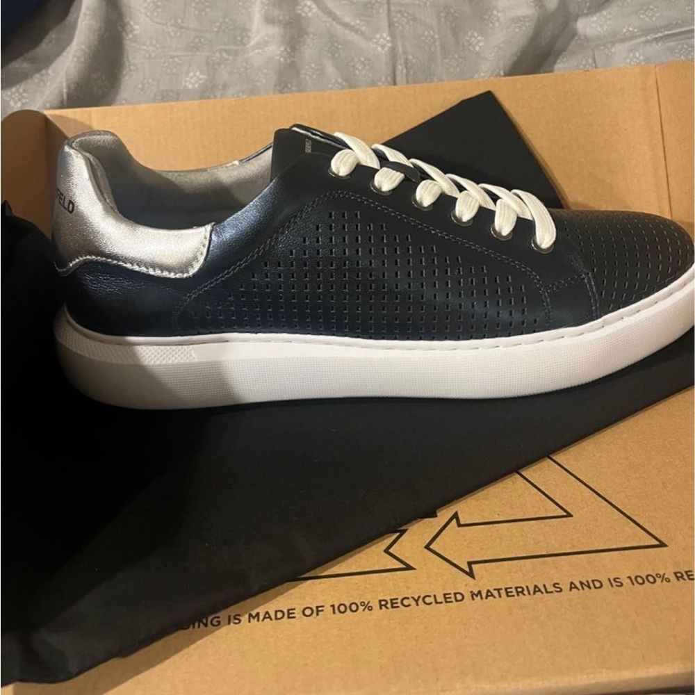 Mens Karl Lagerfeld perforated sneakers size 10